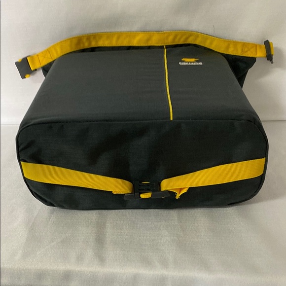 Mountain Smith Black and Yellow Cover Kit Cube (NWT) - Picture 5 of 8